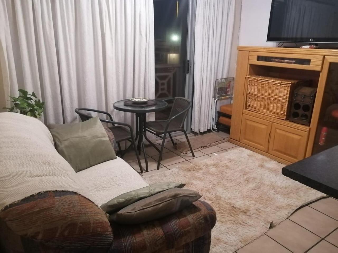 Hermanus Beach Club Apartment Luaran gambar